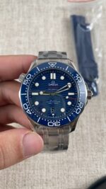 VS Factory Omega Seamaster Diver 300M 42mm Blue Wave Dial Blue Ceramic Bezel Stainless Steel Bracelet (210.30.42.20.03.001) 1:1 Super Clone – DD8800 Movement - Image 2