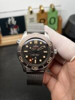 VS Factory Omega Seamaster Diver 300M 42mm 007 Edition “No Time To Die” Titanium Mesh (210.90.42.20.01.001) 1:1 Super Clone – DD8806 Movement - Image 2