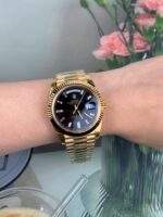 VS Factory Rolex Day-Date 40 Yellow Gold Black Baguette Diamond Dial (228238) V2 1:1 Super Clone – DD3255 Movement - Image 5