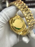VS Factory Rolex Day-Date 40 Yellow Gold Green Roman Dial (228238) V2 1:1 Super Clone – DD3255 Movement - Image 5