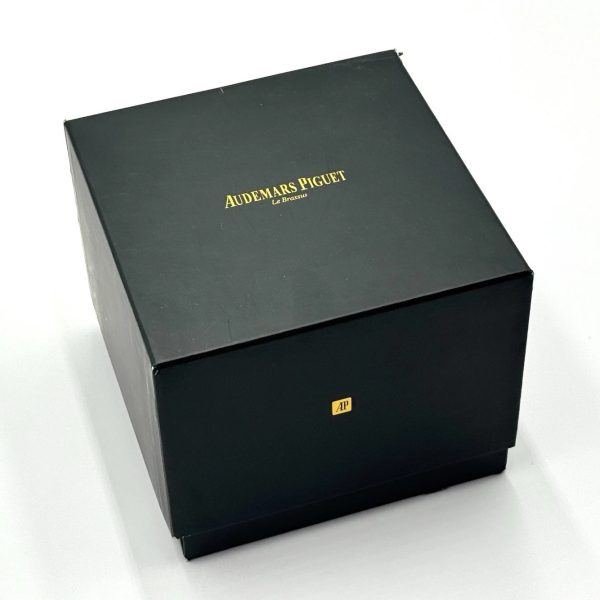 Audemars Piguet Watch Box Set - high-resolution detail view 2 of 11