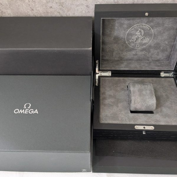 Omega Speedmaster Watch Box Set - high-resolution detail view 1 of 17