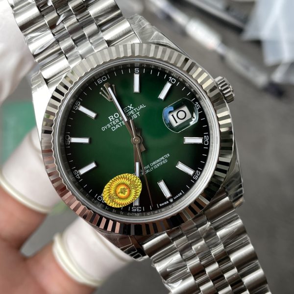 VS Factory 126334 Gradient green dial free-sprung product image 01