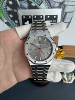 VS Factory 15500ST Steel grey Grande Tapisserie dial with red seconds hand free-sprung product image 01