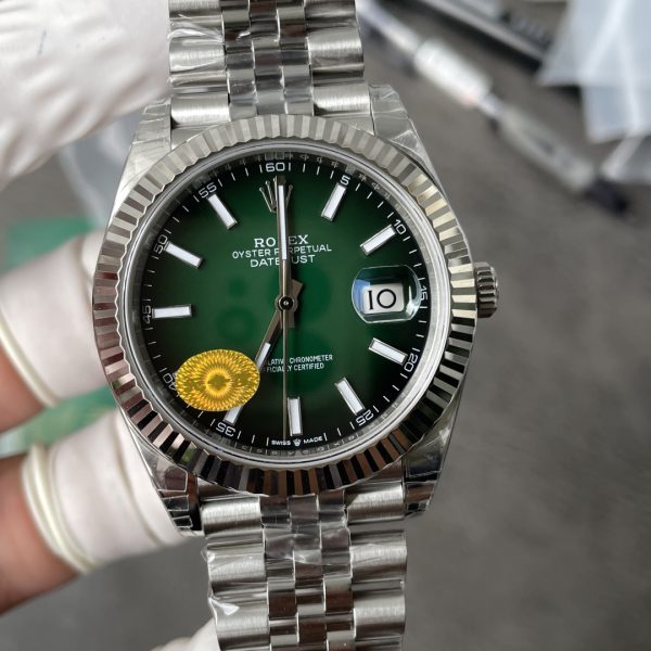 VS Factory 126334 Gradient green dial free-sprung product image 02