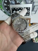 VS Factory 15500ST Steel grey Grande Tapisserie dial with red seconds hand free-sprung product image 02