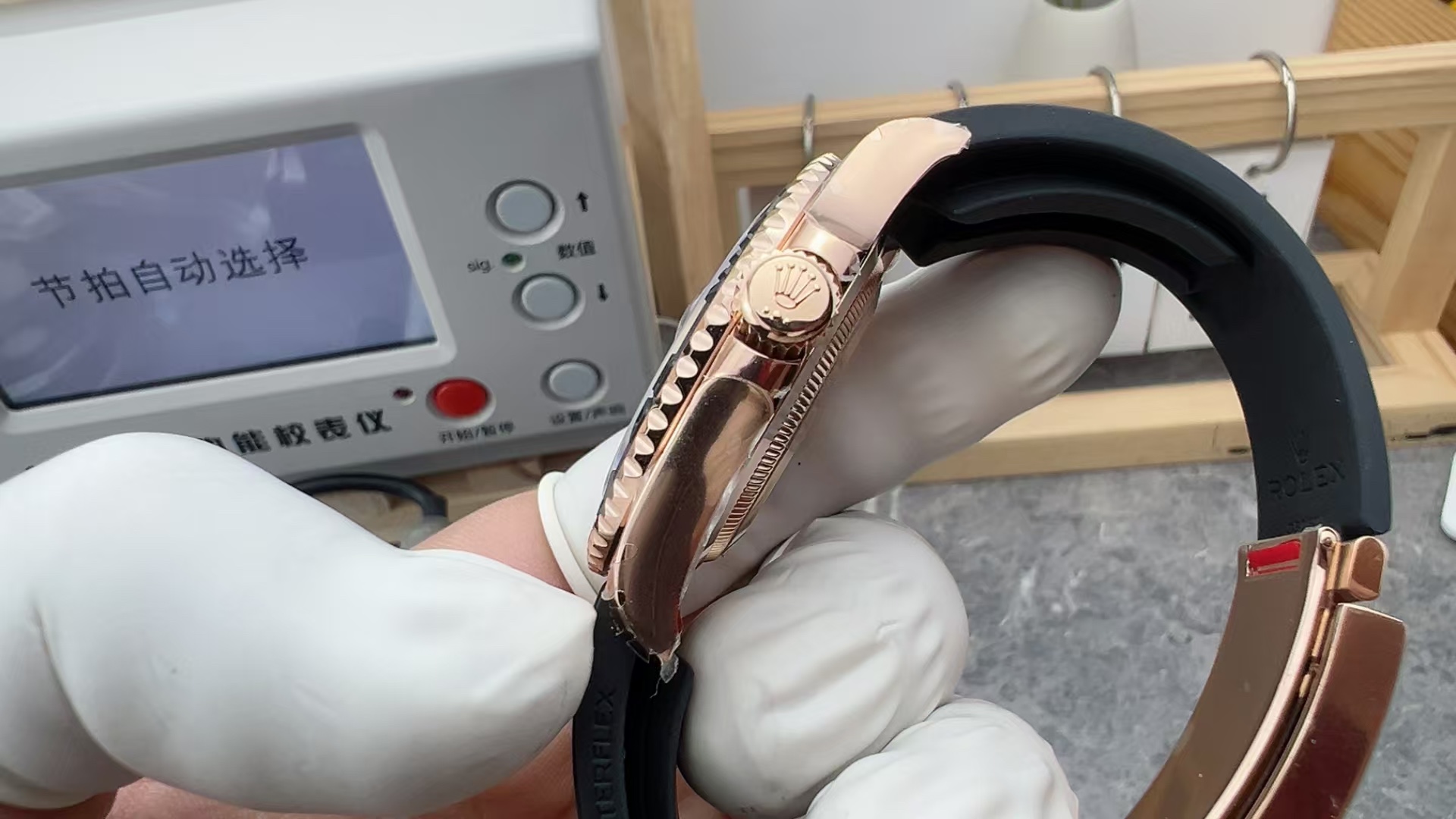VSF Yacht-Master 126655 polished case profile, Triplock-style crown and bezel teeth