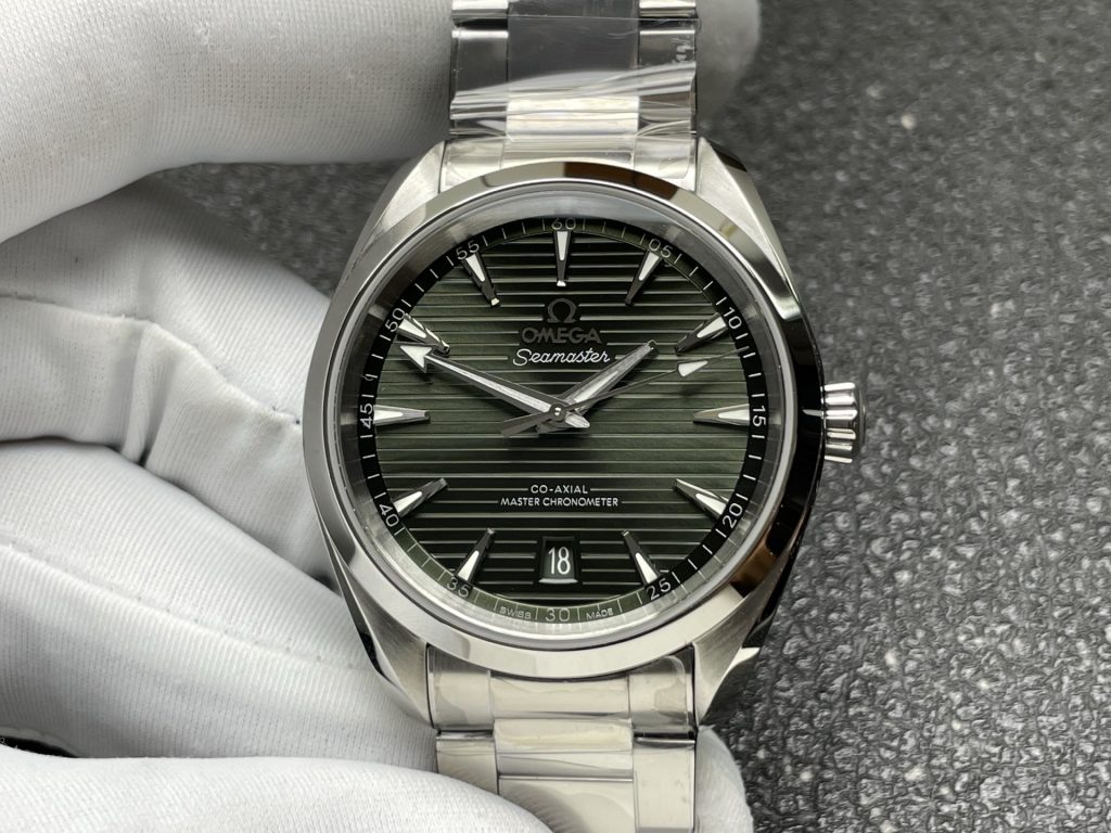 VSF Omega Aqua Terra 38mm green teak dial with 6 o'clock date window